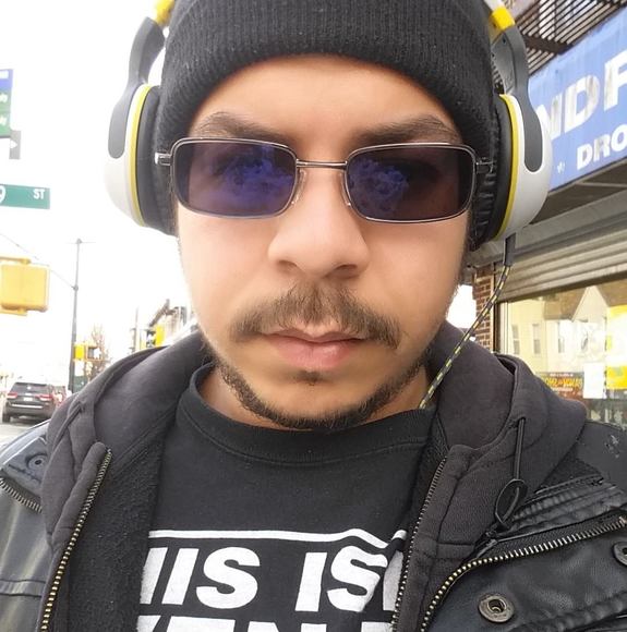 Meet your Posher, Jovan - Picture 1 of 1